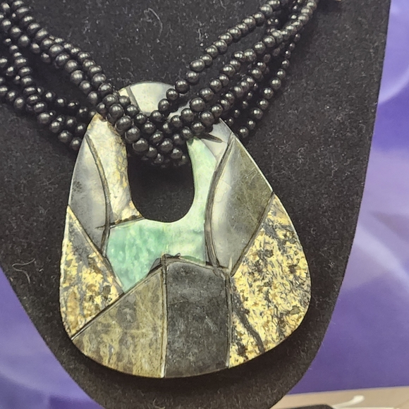 Jewelry - Vintage Statement Necklace